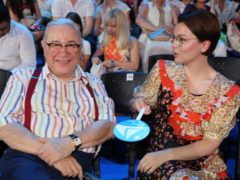 «Меня прооперировали»: что произошло с молодой женой Евгения Петросяна