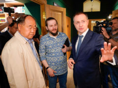 Мо Янь и Владимир Мединский