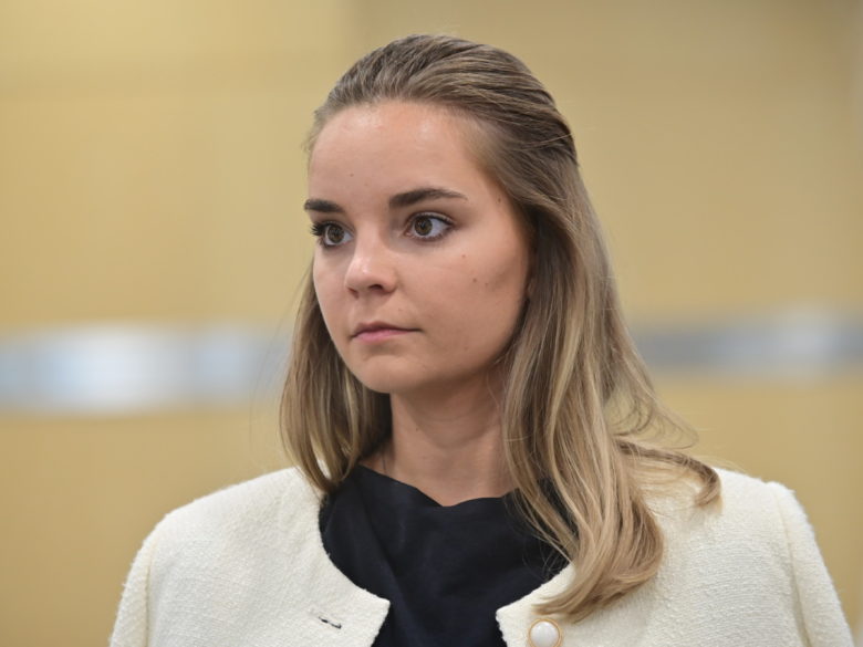 «Мой план на лето — родить»: глубоко беременная Дина Аверина ждет ребенка от Дмитрия Соловьева