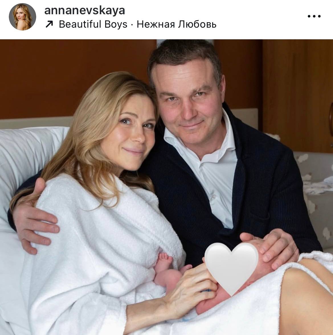 Оставила младенца ради съемок: 49-летняя Анна Невская вышла из декрета спустя два месяца после родов