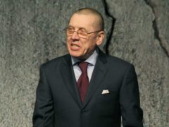 «У Дениса большая семья и крошечная зарплата священника»: смерть Золотухина поставила крест на дружбе его жен и сына