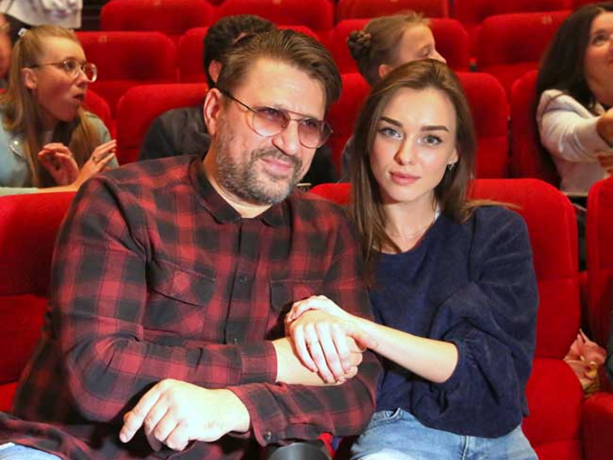 «Я узнала кое-что, перечеркнувшее любые сомнения»: молодая жена Виктора Логинова раскрыла шокирующие детали развода