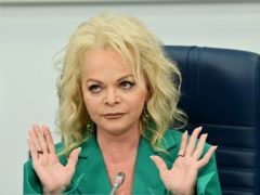 «У нее там куча всего в голове»: Лариса Долина публично отказалась продвигать музыкально одаренную внучку