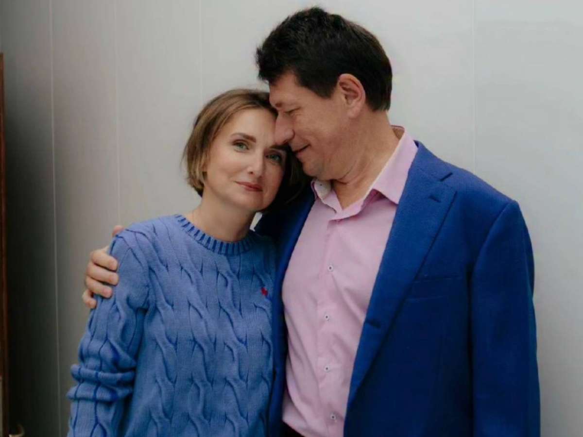 «Хотел убить»: ведущая Первого канала Лариса Суркова развелась с мужем после 30 лет брака